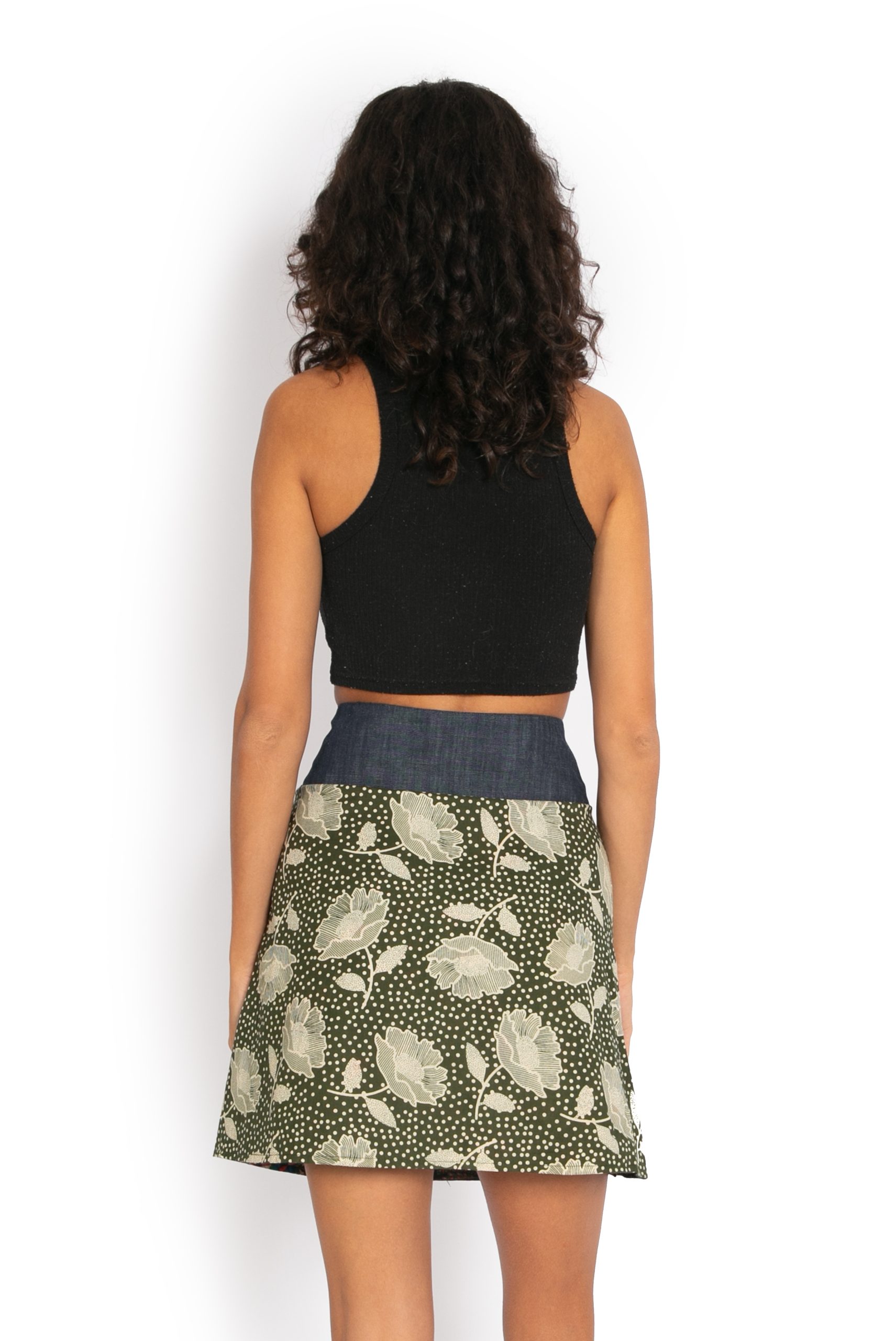 New Energy Reversible Skirt Short - Khaki Flower / Jungle Black - Image 3